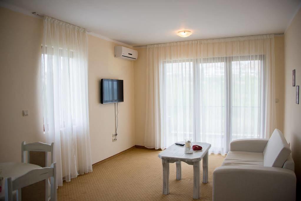 Rocamar Beach Resort Tsarevo Exteriör bild